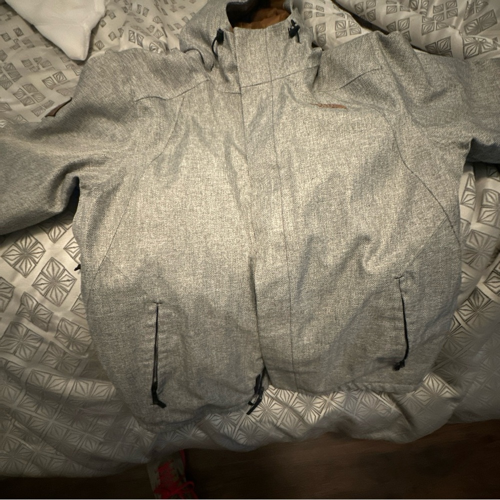 Men’s Large Northface winter jacket.